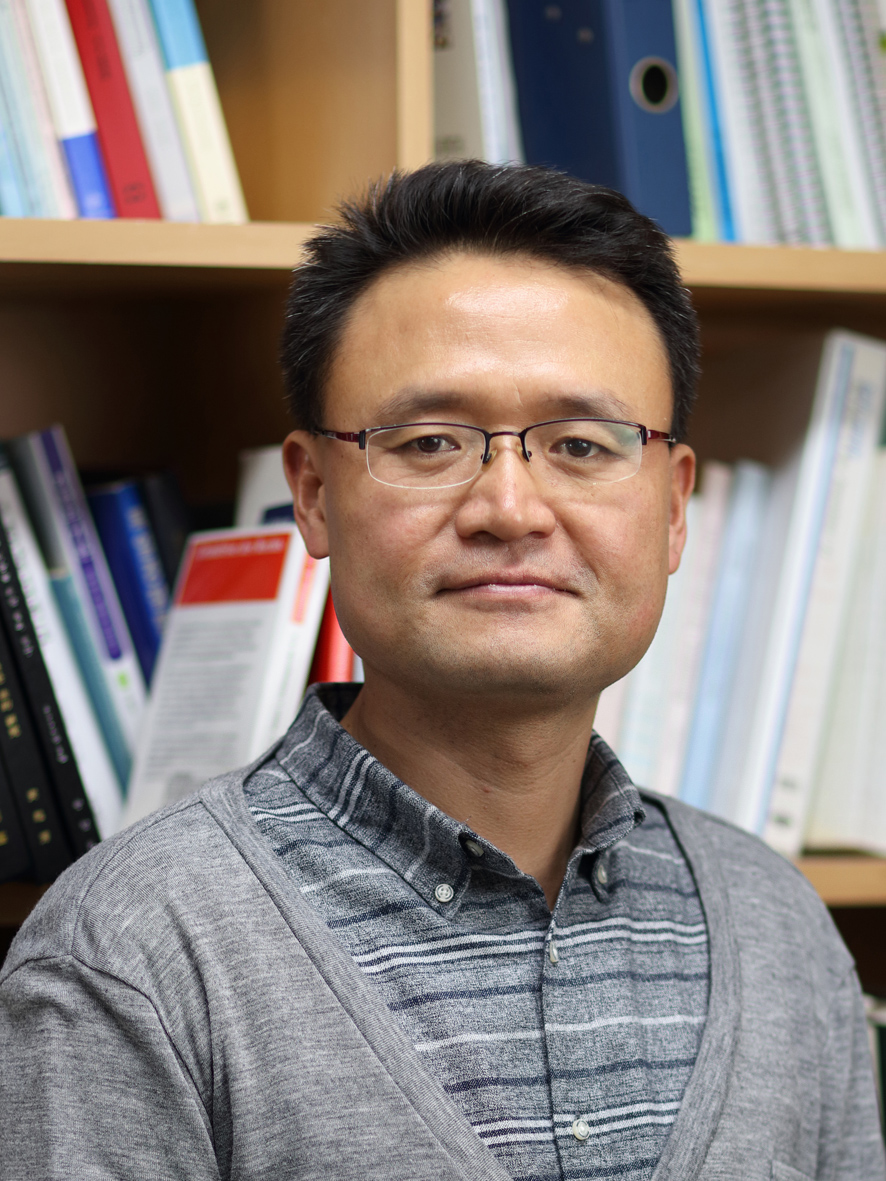 이기춘(Lee, Keechun) 사진